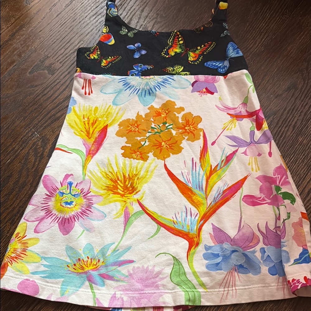 Versace Authentic Design - Picture 6 of 6